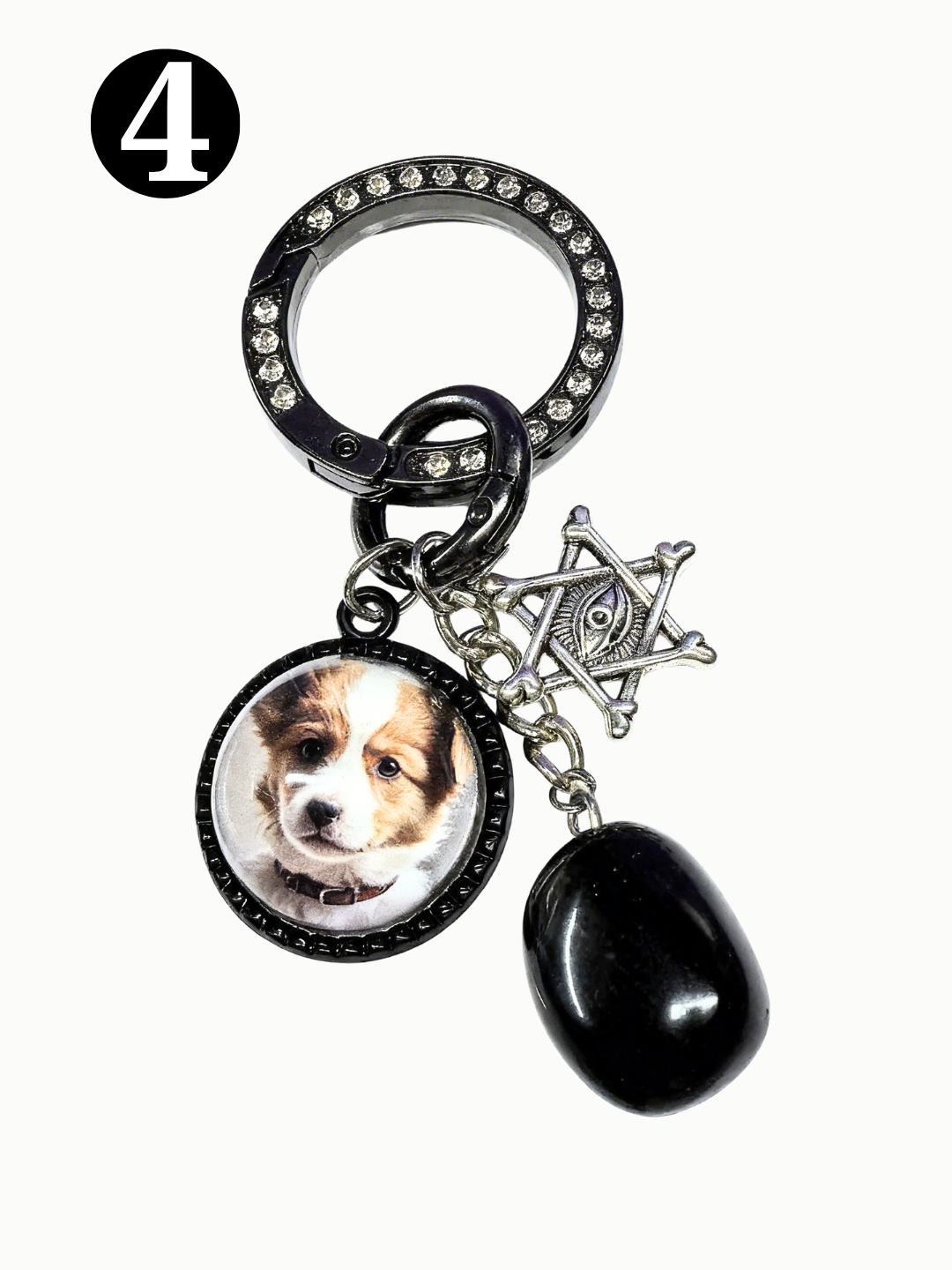 Everyday companion pet memorial crystal keyring, allowing you to carry your beloved pet's portrait wherever you go.